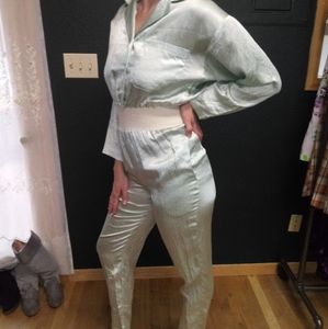 VTG 80s Shiny Mint Crinkled Long Sleeve Jumpsuit